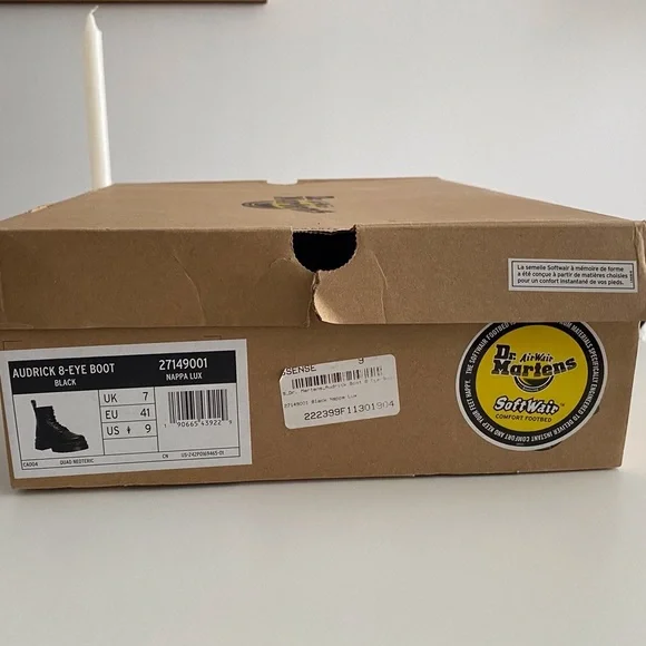 Dr. Martens Audrick Nappa Boots (Size 9) - Picture 9 of 9